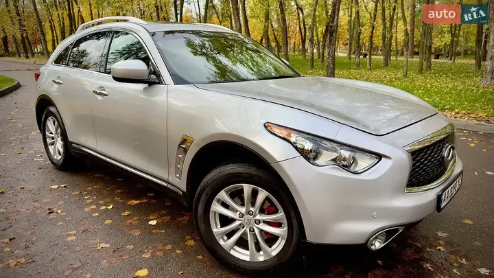 Infiniti Qx70 2015 photo 2