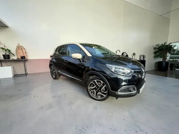 Renault Captur 2015 photo 2
