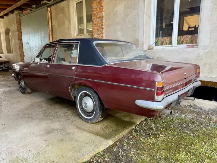 Opel Diplomat 1975 photo 3