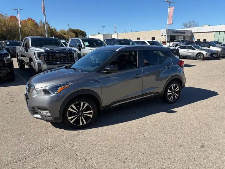 Nissan Kicks
