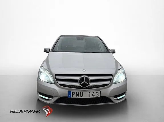 Mercedes-Benz B200 2013 photo 2
