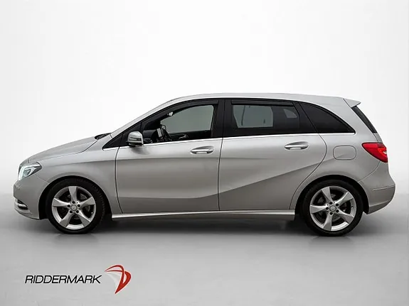 Mercedes-Benz B200 2013 photo 5