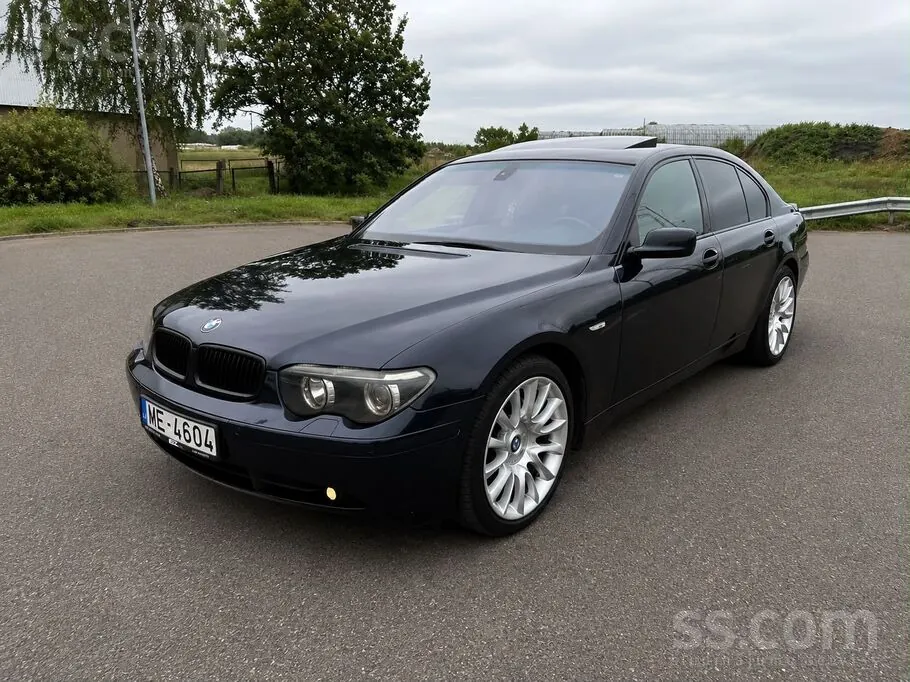 BMW 745