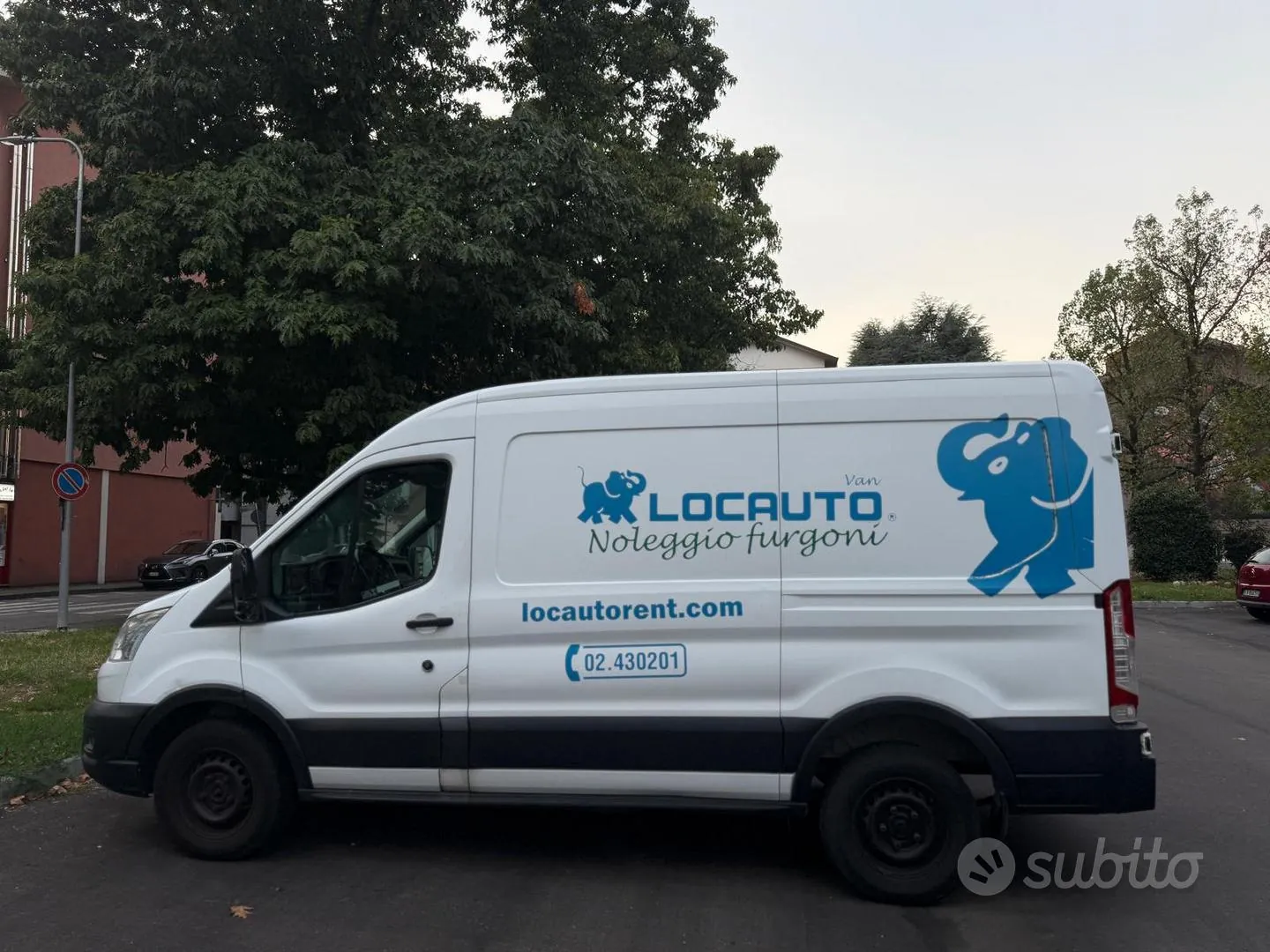 Ford Transit 2021 photo 2