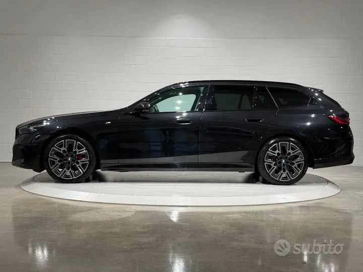 BMW 520D 2024 photo 2