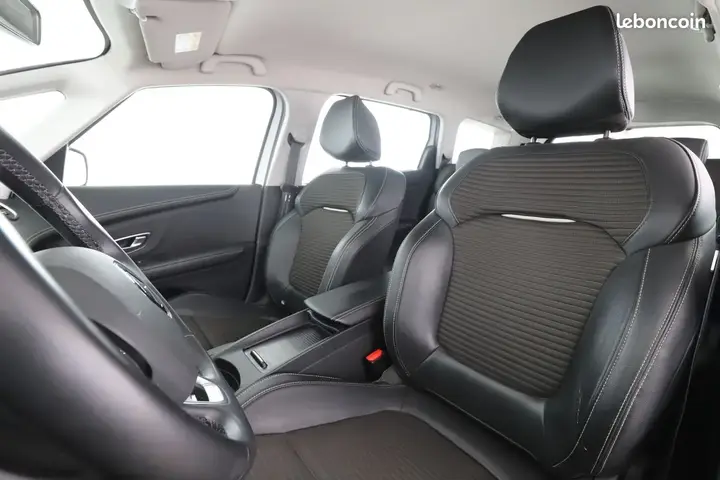 Renault Grand Scenic 2021 photo 5