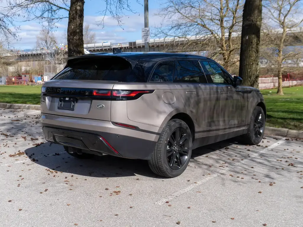 Land Rover Range Rover Velar 2023 photo 5