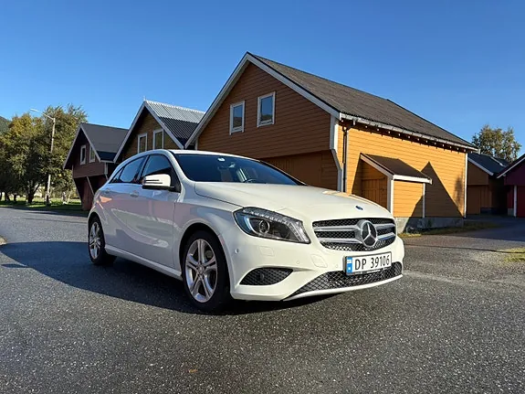 Mercedes-Benz A180 2014 photo 3