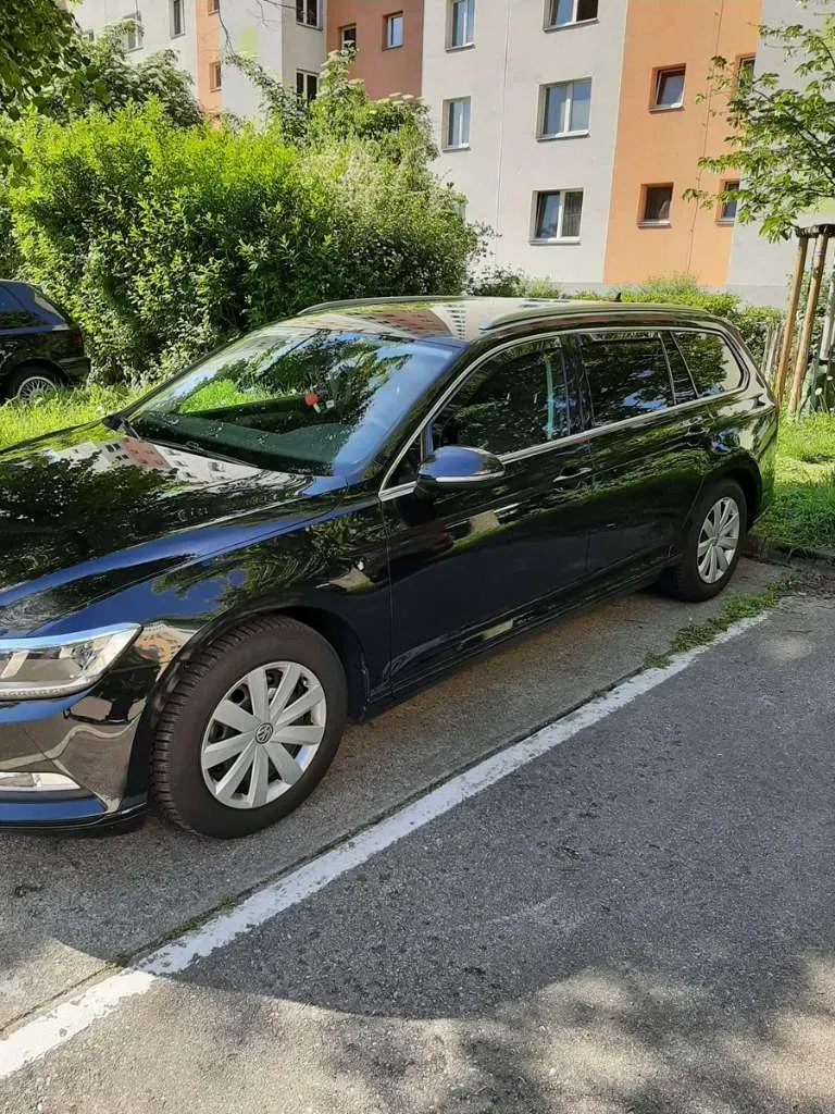 Volkswagen Passat 2016 photo 2