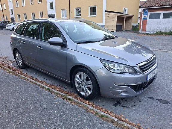 Peugeot 308 2015 photo 4