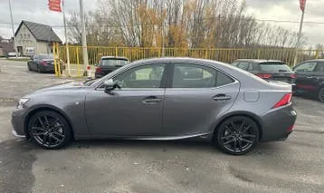 Lexus Is300 2013 photo 2