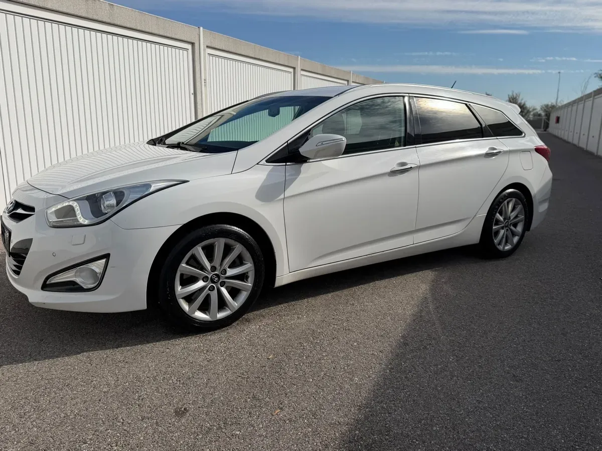 Hyundai I40 2012 photo 2
