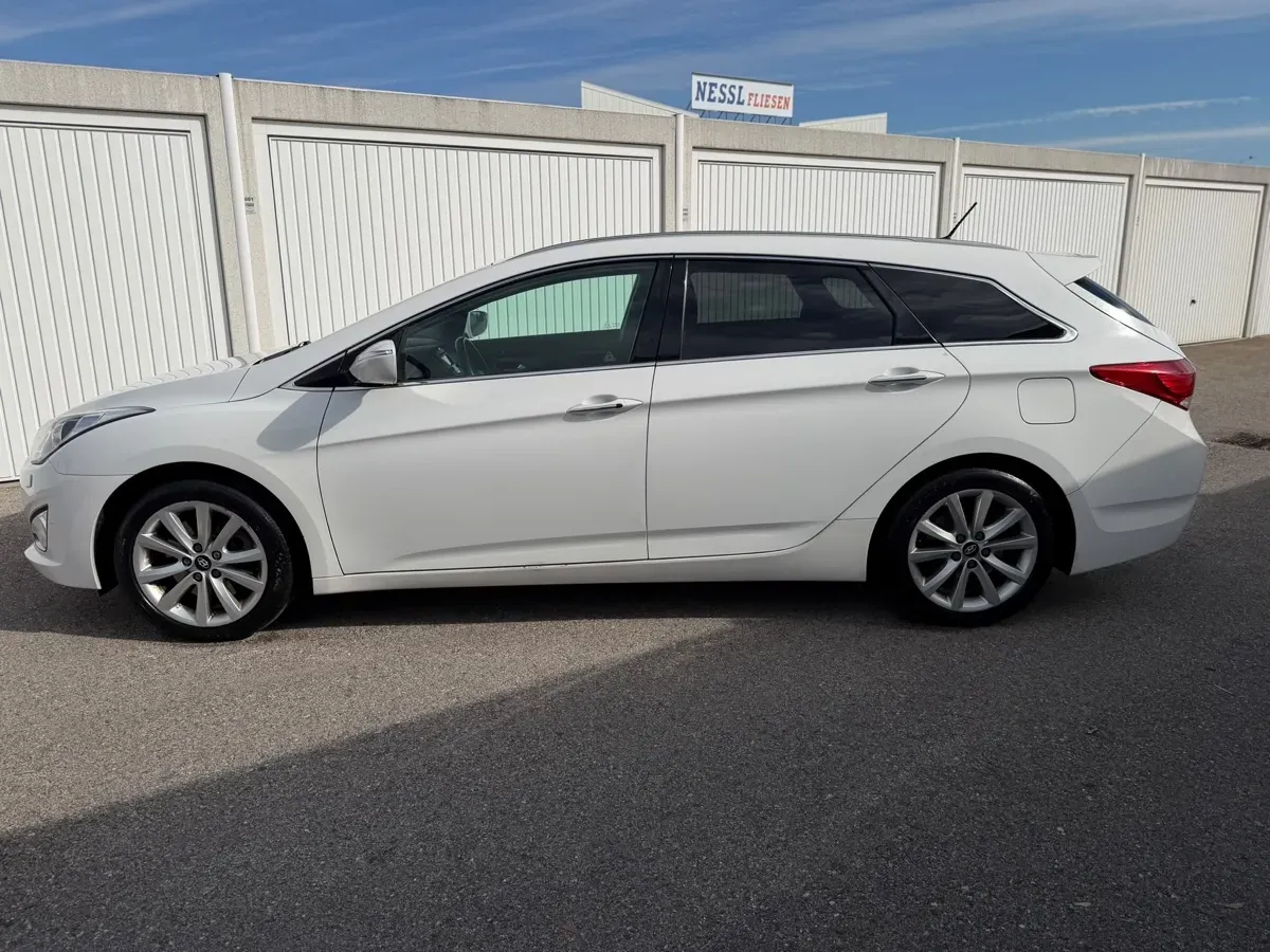 Hyundai I40 2012 photo 3