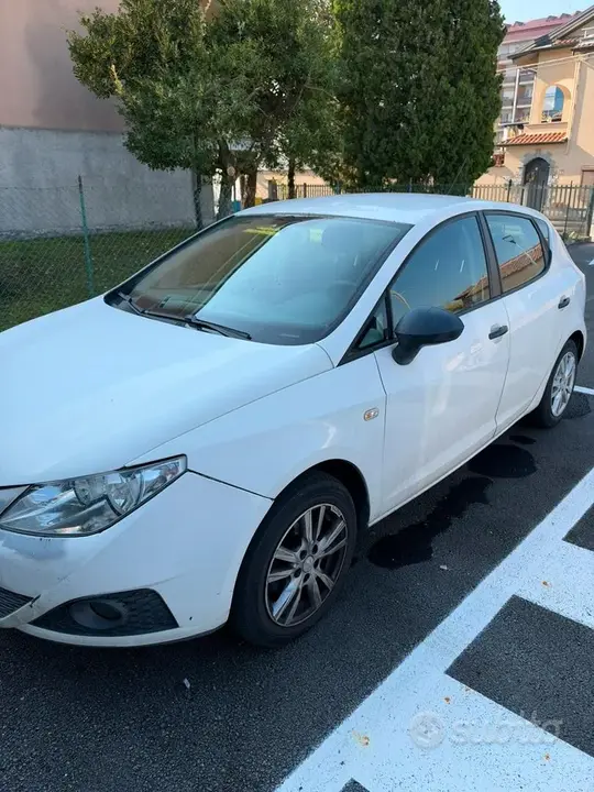 Seat Ibiza 2012 photo 4