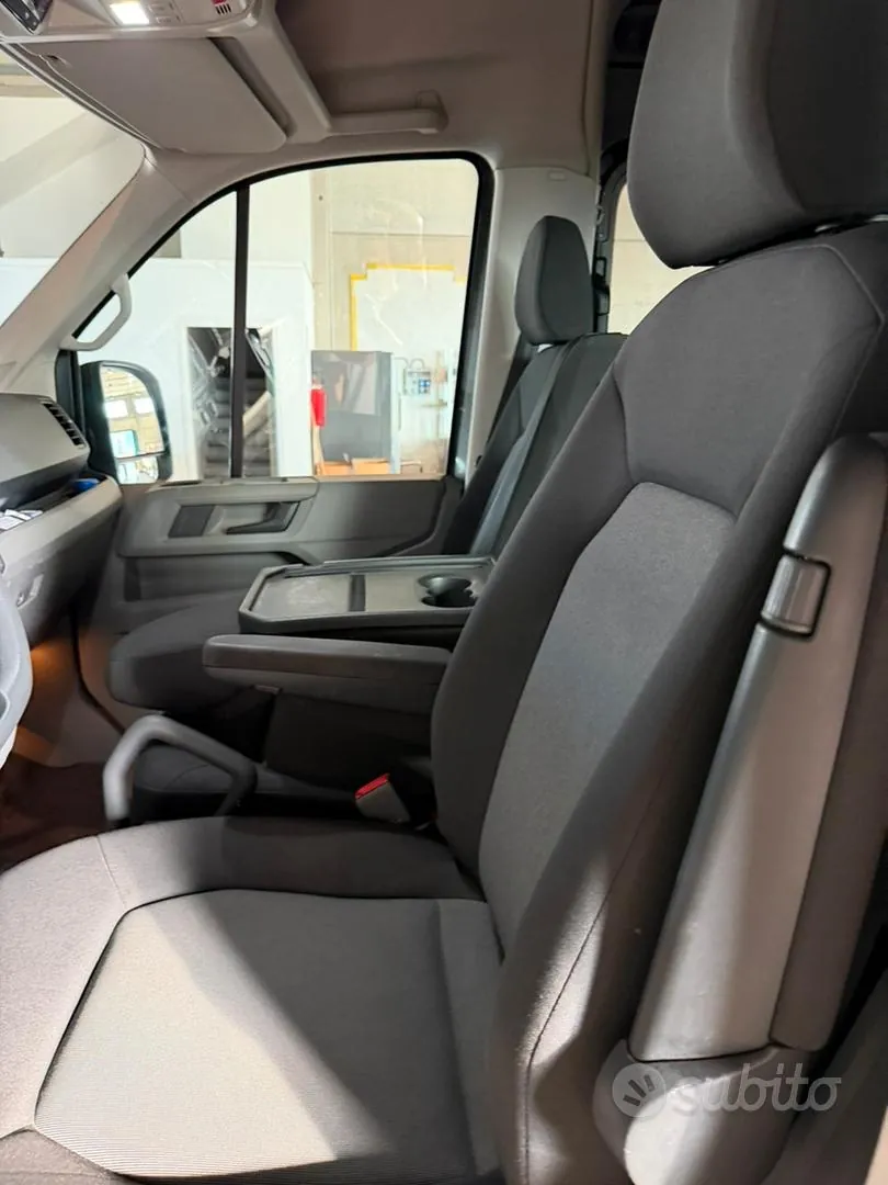 Volkswagen Crafter 2021 photo 3