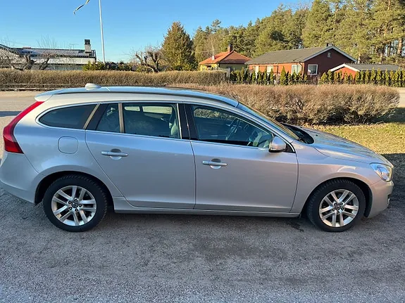 Volvo V60 2013 photo 5