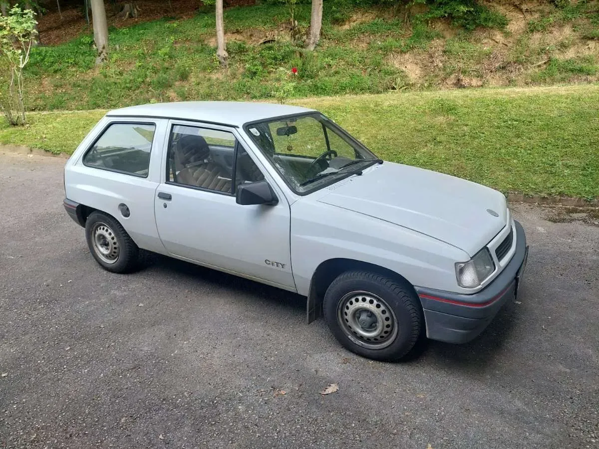 Opel Corsa 1991 photo 2