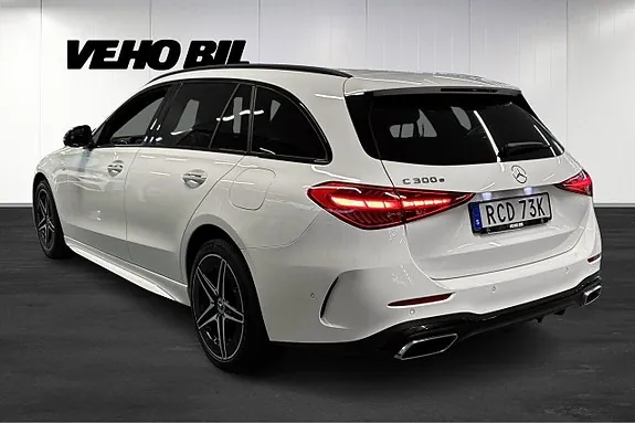 Mercedes-Benz C300 E 2025 photo 4