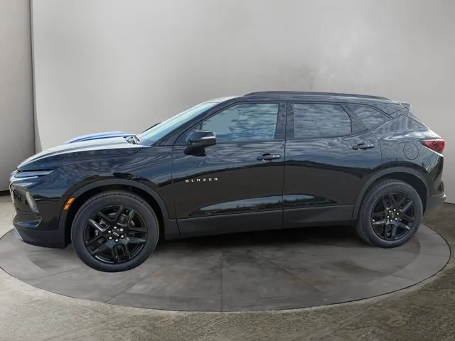 Chevrolet Blazer 2026 photo 2
