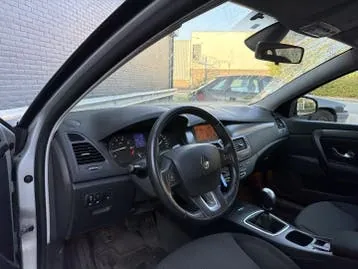 Renault Laguna 2009 photo 3