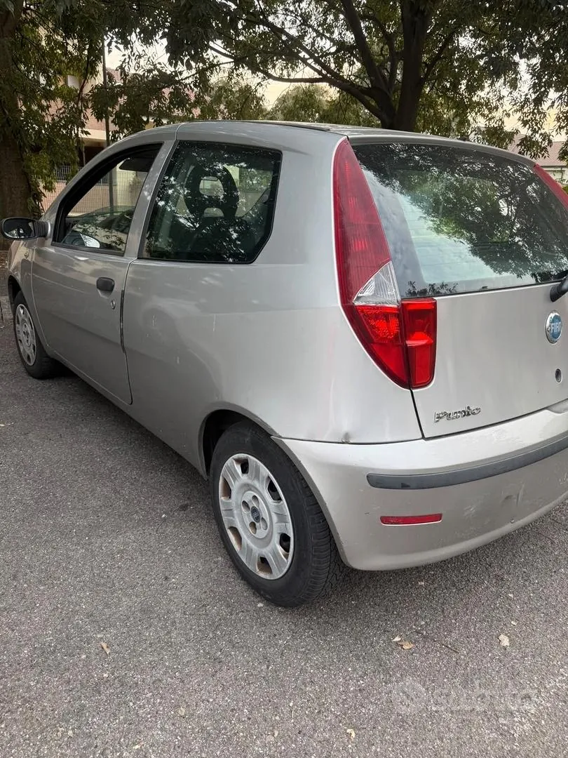 Fiat Punto 2024 photo 5