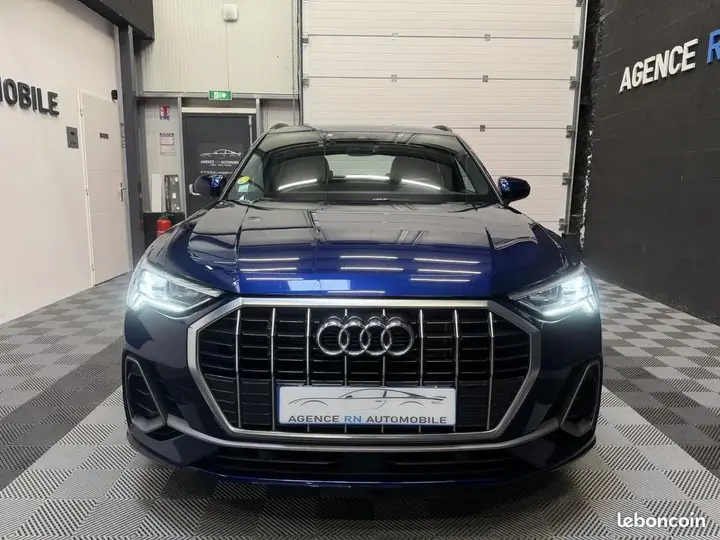 Audi Q3 2023 photo 2