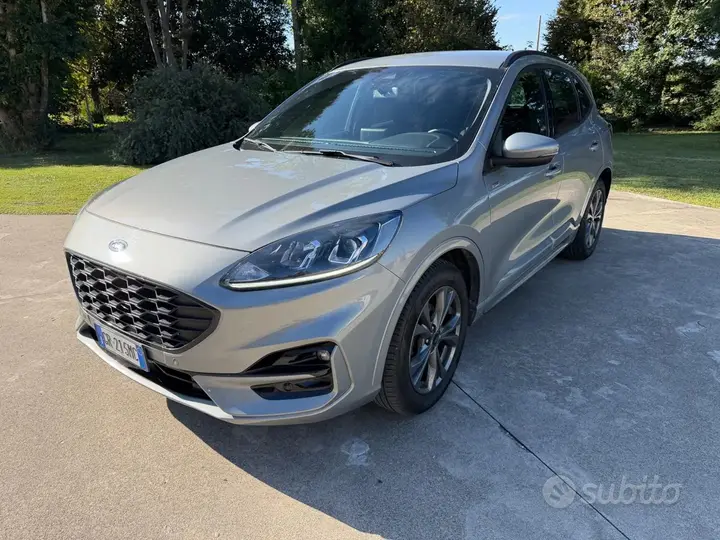 Ford Kuga 2023 photo 2
