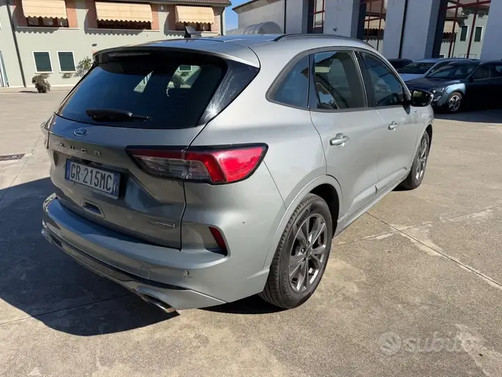 Ford Kuga 2023 photo 4