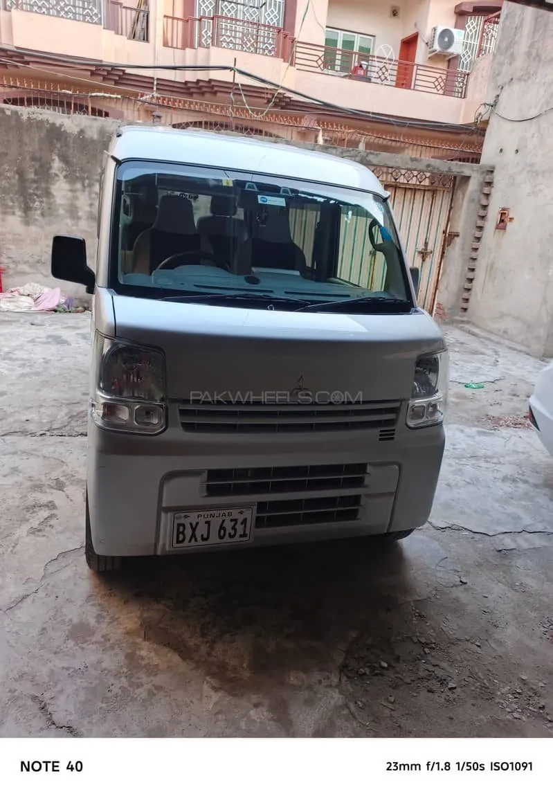 Mitsubishi Minicab