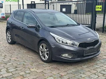Kia Ceed 2013 photo 2