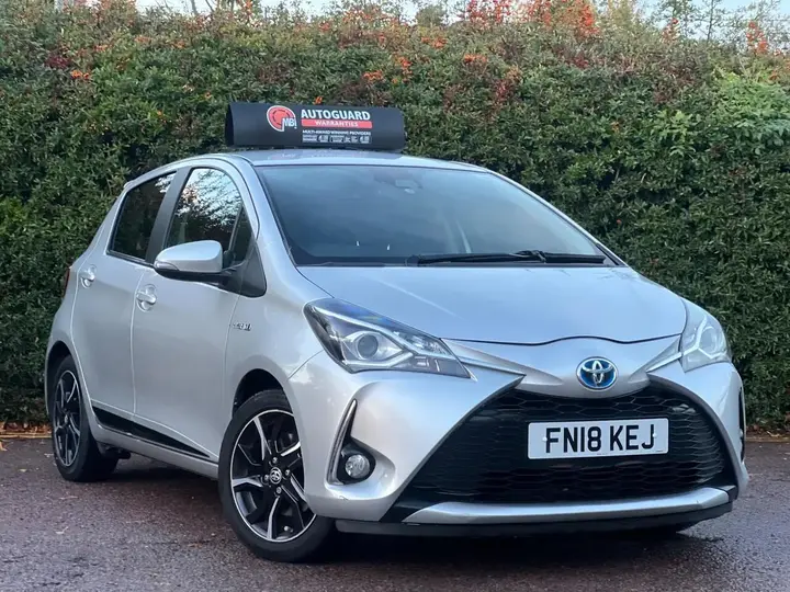 Toyota Yaris 2018 photo 2