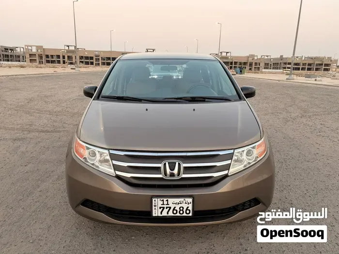 Honda Odyssey 2013 photo 4