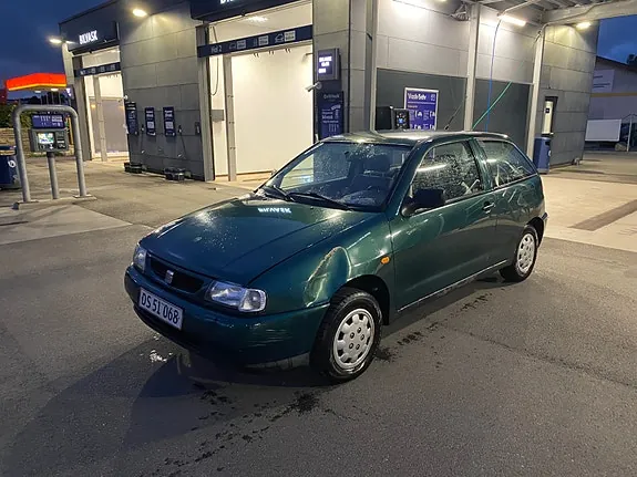 Seat Ibiza 1999 photo 4