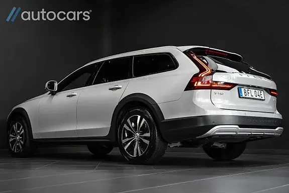 Volvo V90 Cross Country 2022 photo 4