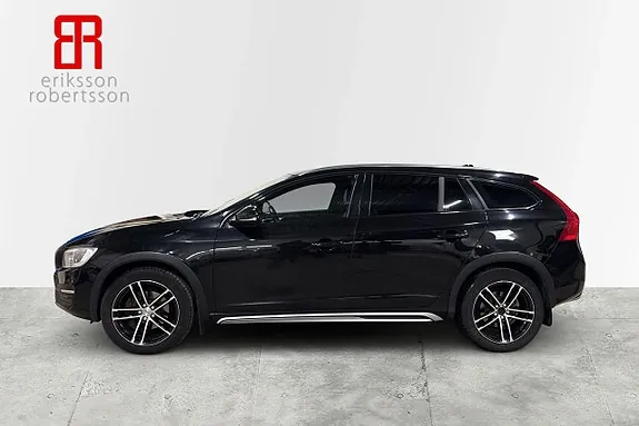 Volvo V60 Cross Country 2017 photo 2