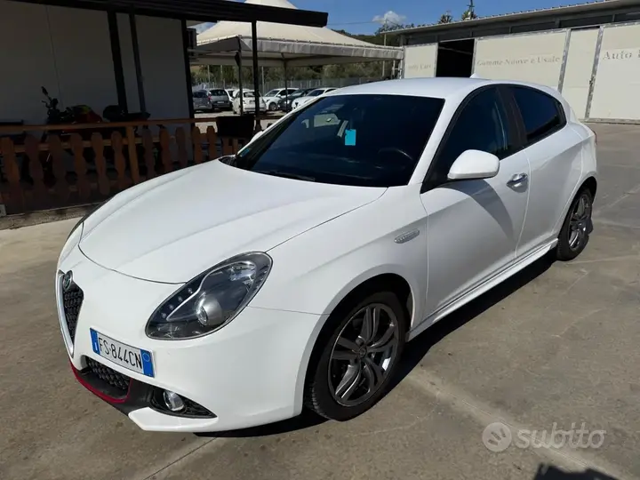 Alfa Romeo Giulietta 2018 photo 2