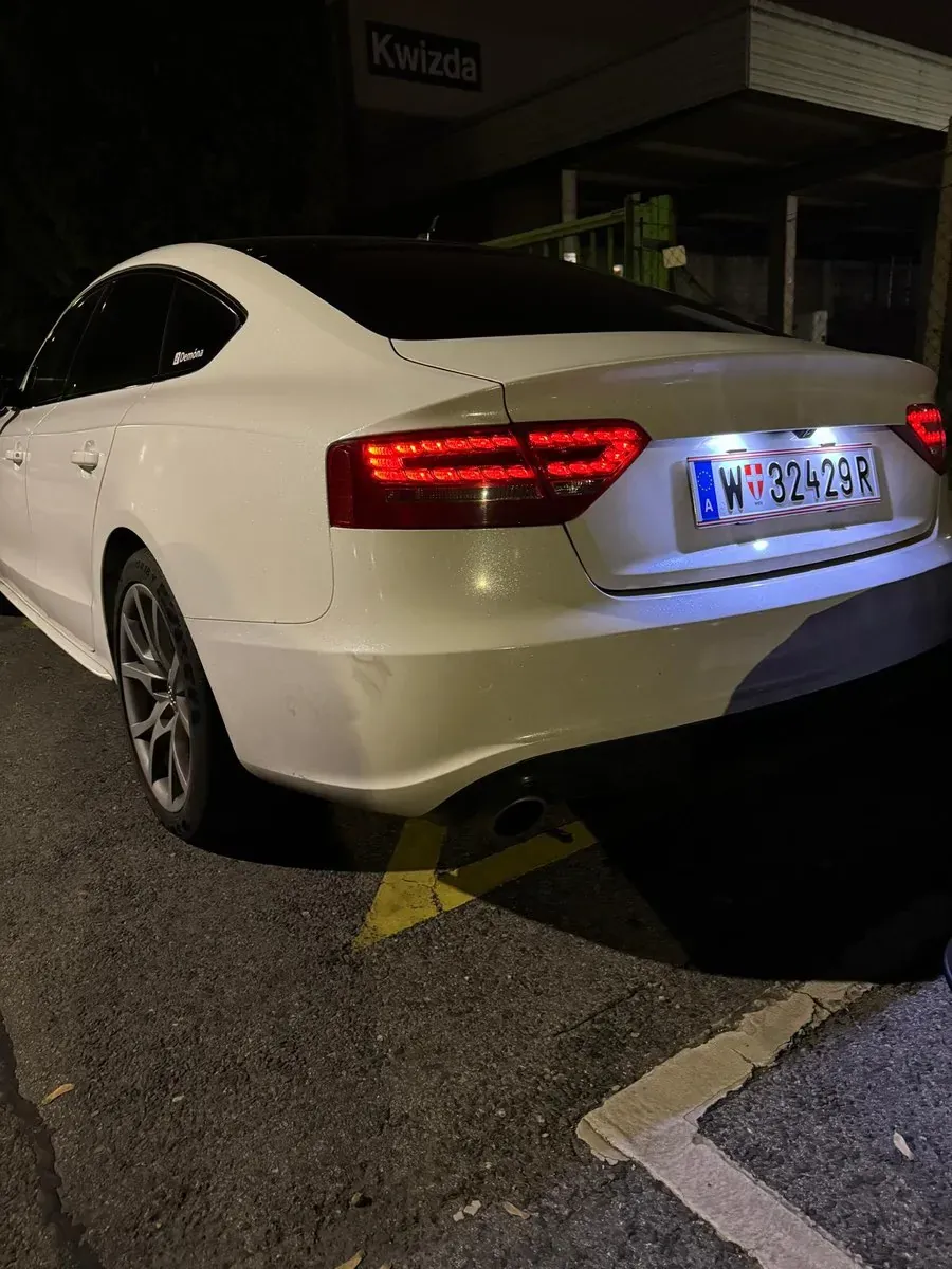 Audi A5 2010 photo 3