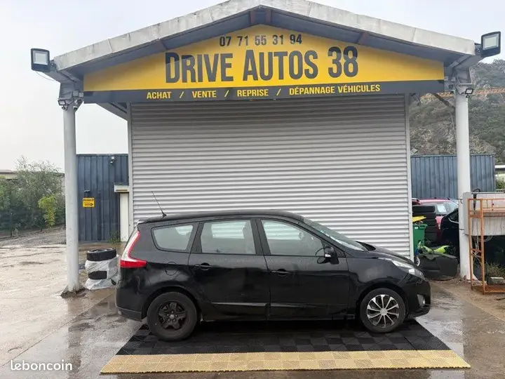 Renault Megane 2012 photo 2