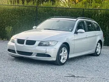 BMW 318I