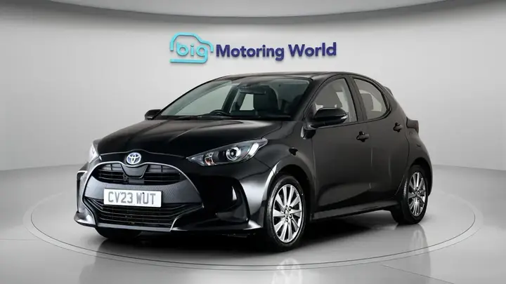 Toyota Yaris 2023 photo 4