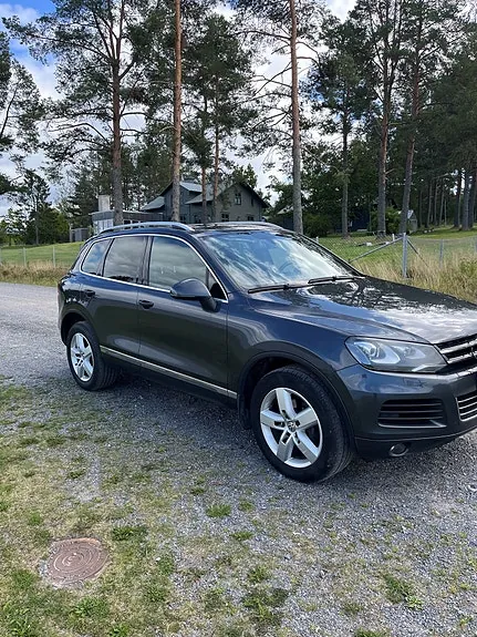 Volkswagen Touareg 2013 photo 3