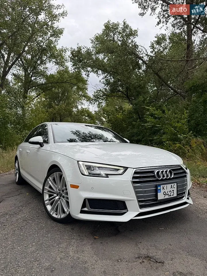 Audi A4 2019 photo 2