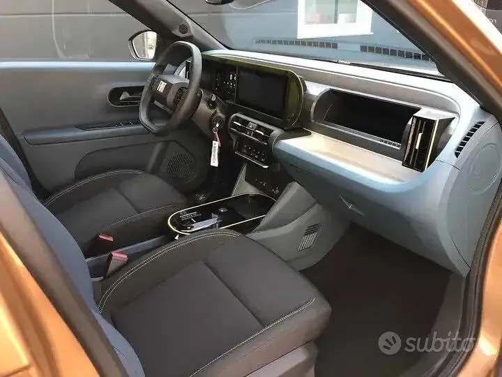 Fiat Grande Panda 2023 photo 2
