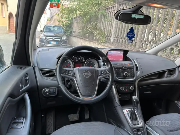 Opel Zafira