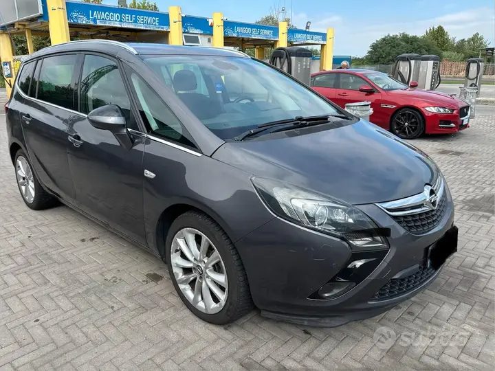Opel Zafira 2012 photo 2