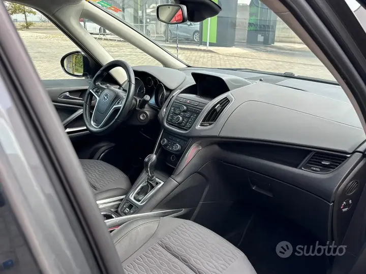 Opel Zafira 2012 photo 5