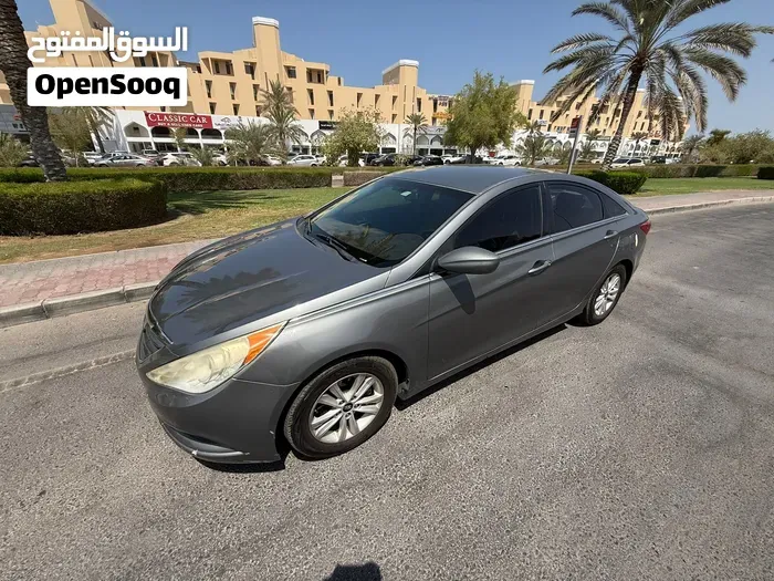 Hyundai Sonata 2013 photo 2