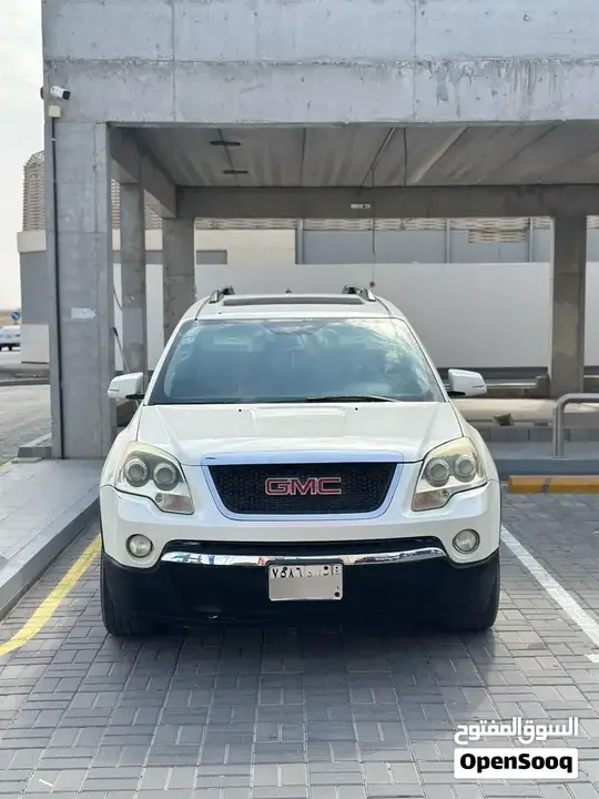 GMC Acadia 2012 photo 2