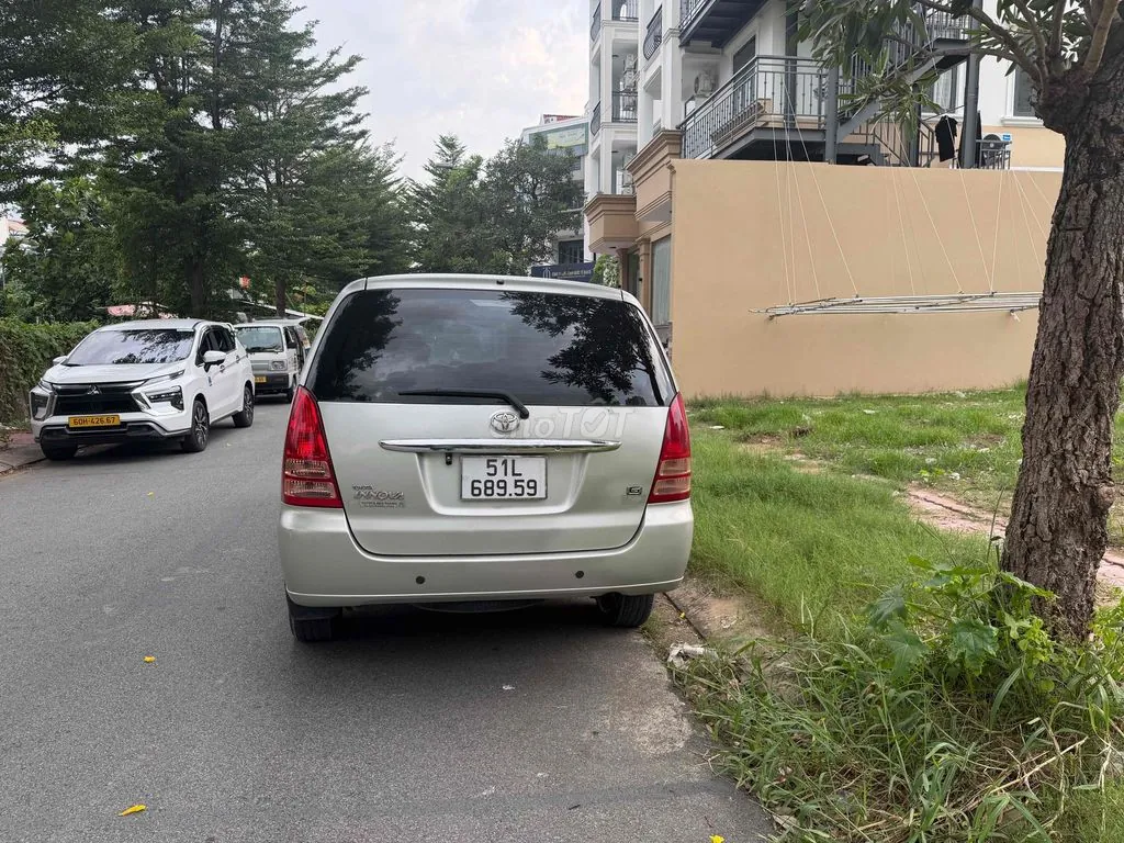 Toyota Innova 2008 photo 2