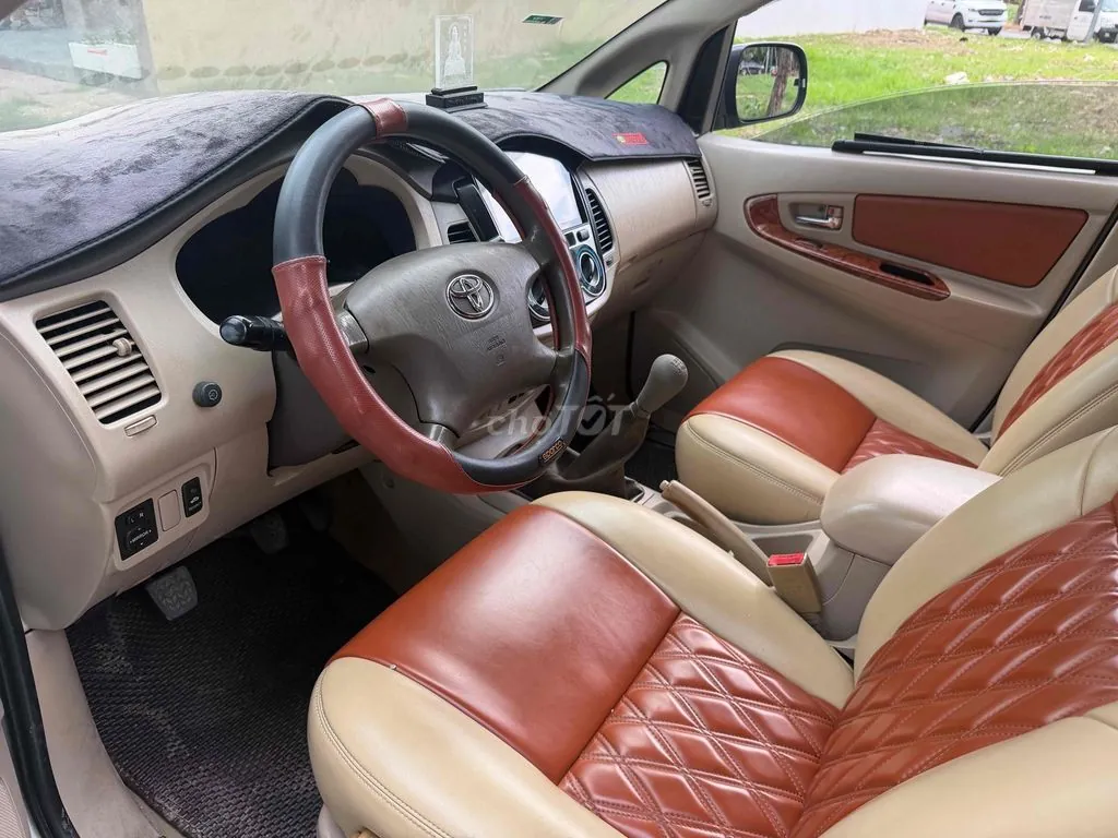 Toyota Innova 2008 photo 5